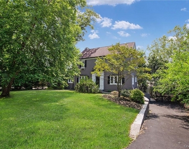 79 Edgewood Avenue - Photo Thumbnail 2