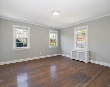 79 Edgewood Avenue - Photo Thumbnail 9