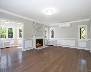 79 Edgewood Avenue - Photo Thumbnail 3