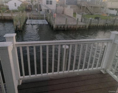 2a Bayview Avenue E - Photo Thumbnail 2