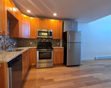 231 Reynolds Road - Photo Thumbnail 14