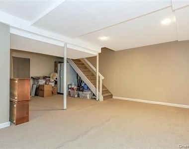 6 Manors Drive - Photo Thumbnail 13