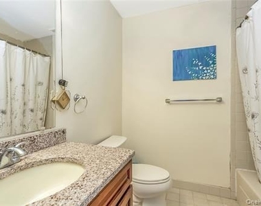 6 Manors Drive - Photo Thumbnail 11