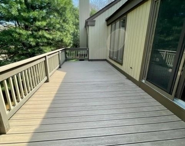 619 Heritage Hills - Photo Thumbnail 10