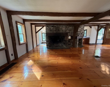241 White Bridge Road - Photo Thumbnail 11