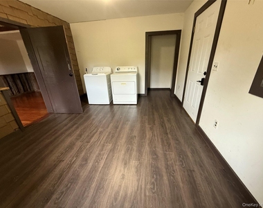 241 White Bridge Road - Photo Thumbnail 5