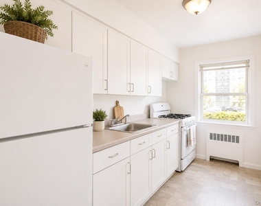 325 Shore Road - Photo Thumbnail 6