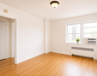 325 Shore Road - Photo Thumbnail 9