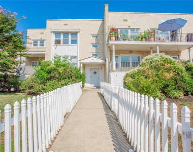 325 Shore Road - Photo Thumbnail 1