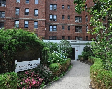 1 Broad Parkway - Photo Thumbnail 27