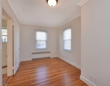 30 N Maryland Avenue - Photo Thumbnail 8