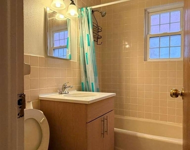 7731 166th Street - Photo Thumbnail 8