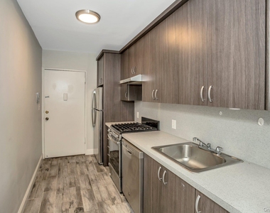103 Lawson Street - Photo Thumbnail 5