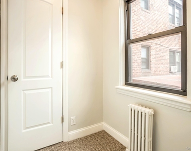 103 Lawson Street - Photo Thumbnail 3