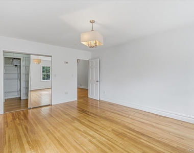 207-10 42nd Avenue - Photo Thumbnail 8