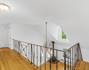 207-10 42nd Avenue - Photo Thumbnail 11