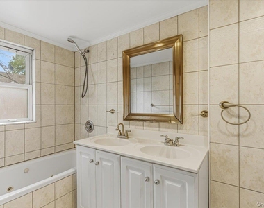 207-10 42nd Avenue - Photo Thumbnail 10