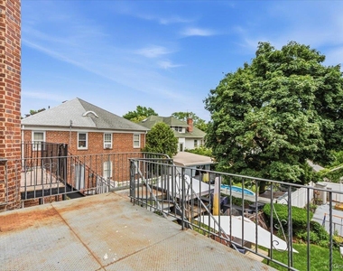 207-10 42nd Avenue - Photo Thumbnail 15