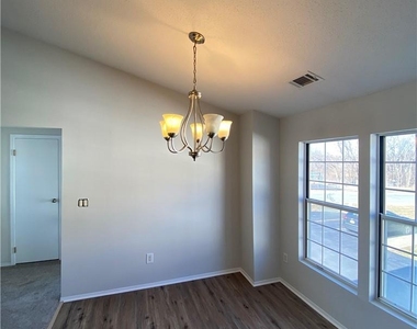 1502 Whispering Hills - Photo Thumbnail 11