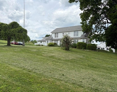 207 Highland Avenue - Photo Thumbnail 9