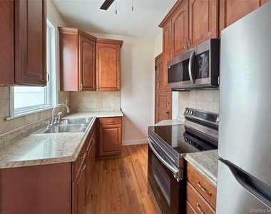 3604 Lexington Avenue - Photo Thumbnail 1