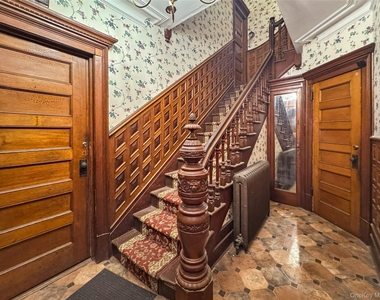 3604 Lexington Avenue - Photo Thumbnail 6