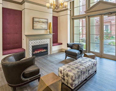 480 Bedford - Photo Thumbnail 3