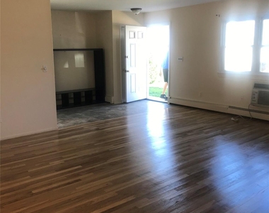 8 Locust Street - Photo Thumbnail 18