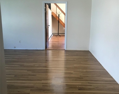 8 Locust Street - Photo Thumbnail 5