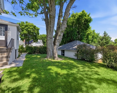 1415 Park Avenue - Photo Thumbnail 24