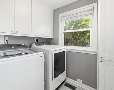 1415 Park Avenue - Photo Thumbnail 13