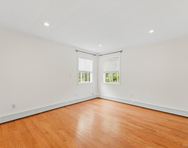 159 Ressique Street - Photo Thumbnail 13