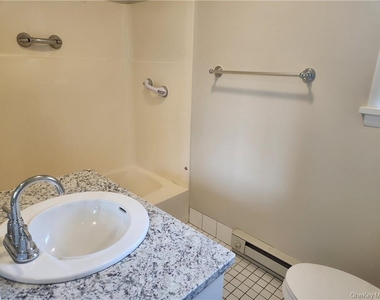 2 Elmhurst Avenue - Photo Thumbnail 5