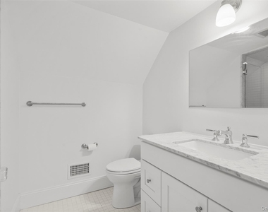 22 Vanderburgh Avenue - Photo Thumbnail 24