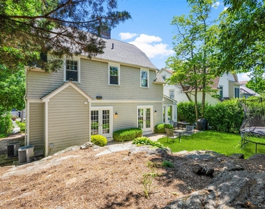 22 Vanderburgh Avenue - Photo Thumbnail 31