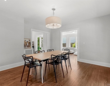 22 Vanderburgh Avenue - Photo Thumbnail 11