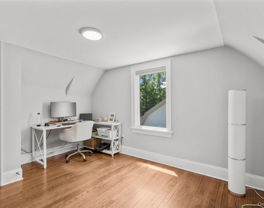 22 Vanderburgh Avenue - Photo Thumbnail 23