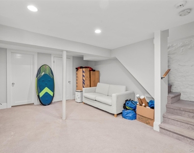 22 Vanderburgh Avenue - Photo Thumbnail 26
