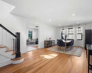 217 Soundview Avenue - Photo Thumbnail 5