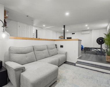217 Soundview Avenue - Photo Thumbnail 22