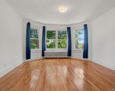 71 Grand Street - Photo Thumbnail 16