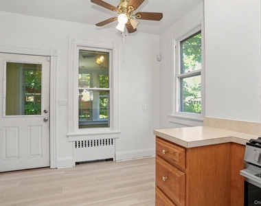 71 Grand Street - Photo Thumbnail 13