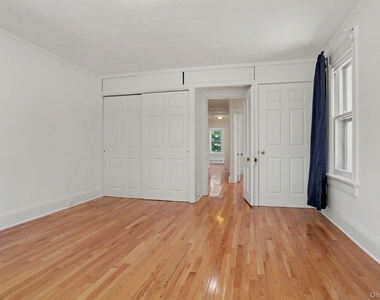 71 Grand Street - Photo Thumbnail 17