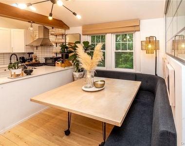 1 Blooms Corners Road - Photo Thumbnail 9