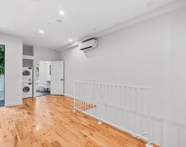 284 Suydam St 11237 - Photo Thumbnail 10