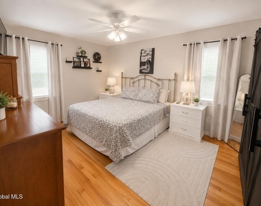 331 Grand Avenue - Photo Thumbnail 7