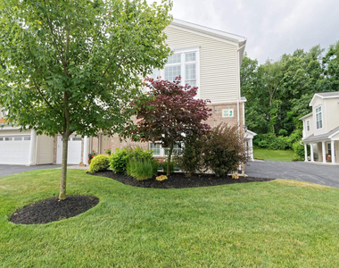 108 Vly Pointe Drive - Photo Thumbnail 1
