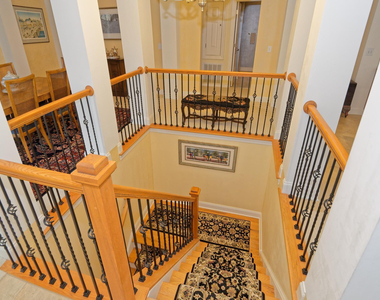 108 Vly Pointe Drive - Photo Thumbnail 5