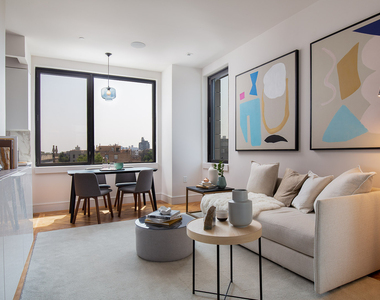 321 Wythe Ave - Photo Thumbnail 2