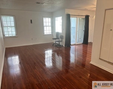 418 Edpas Road - Photo Thumbnail 2